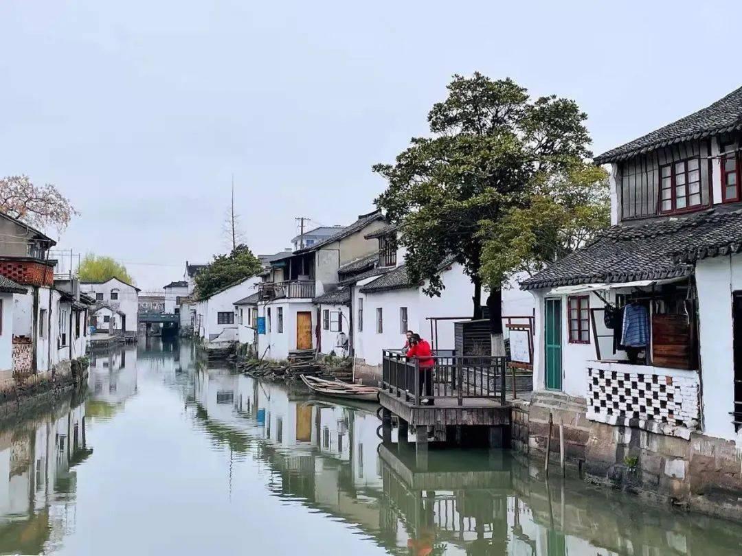 探讨更多,尽在【北京服装学院服装设计招生需要面试吗,面试的内容都是什么,谢谢】交流平台